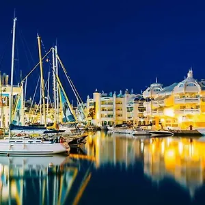 https://apartamento-marina-beach.1costadelsol.com